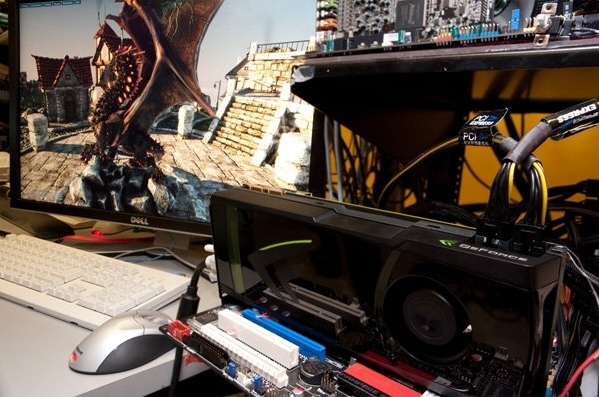 Nvidia_Fermi_GeForce_card_01.jpg