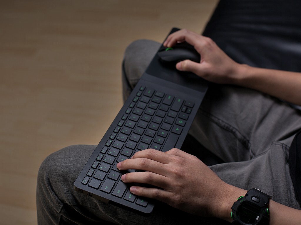 Razer_Turret_1024x768b.jpg Razer_Turret_1024x768b.jpg