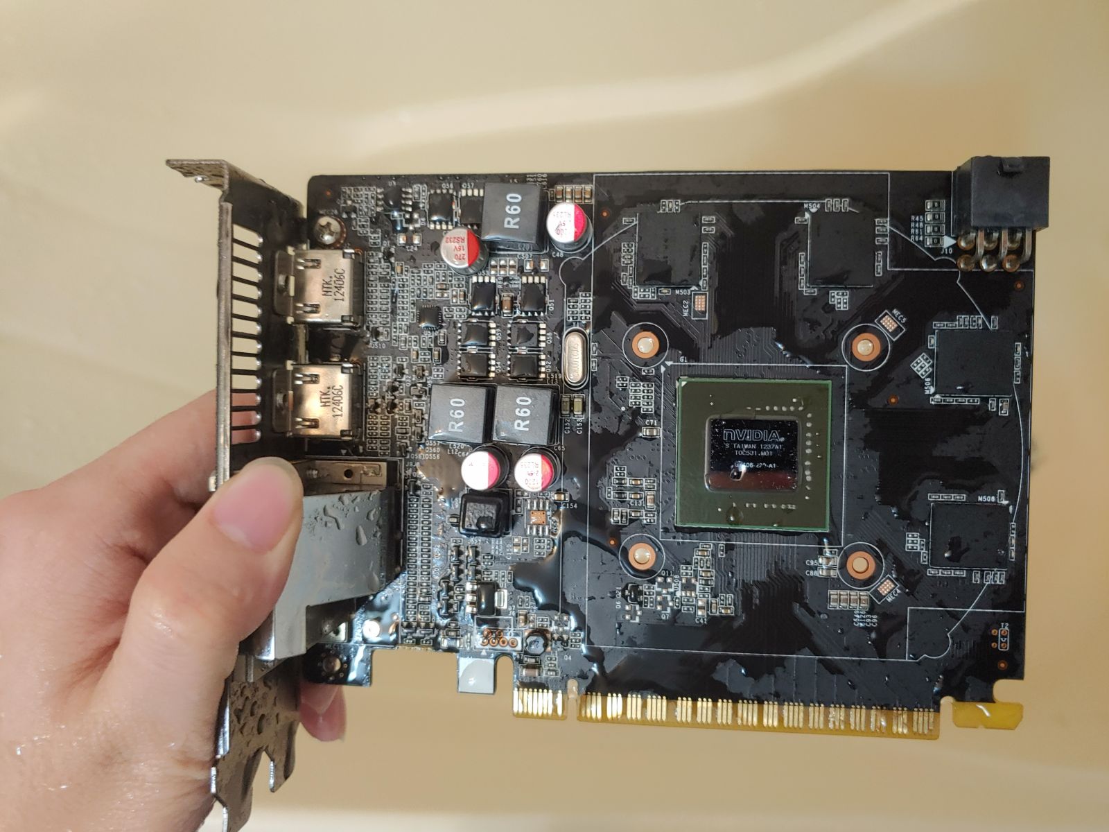 GTX 650 ti 냉납 야매 수리 - 컴퓨터 / 하드웨어 - 기글하드웨어