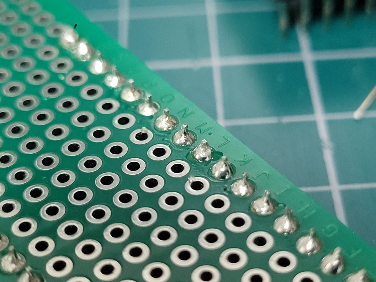 납땜 조언 부탁드립니다.ㅠㅠ - 컴퓨터 / 하드웨어 - 기글하드웨어