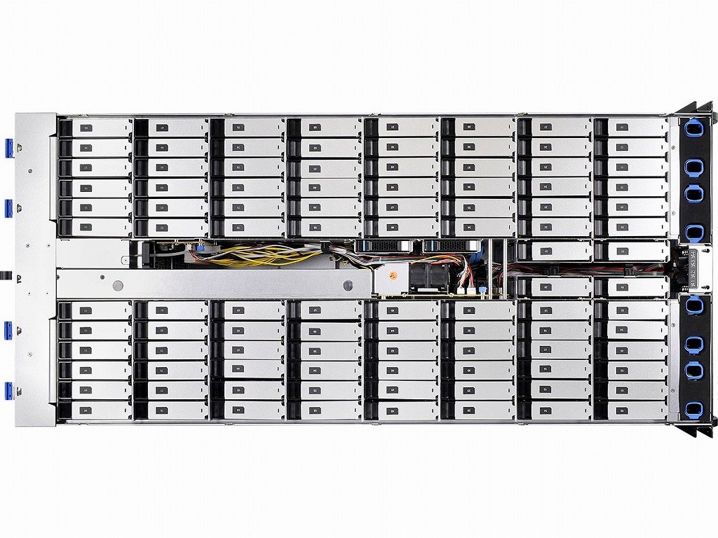 애즈락, 100개의 3.5인치 하드디스크를 장착하는 4U 서버 - 컴퓨터 / 하드웨어 - 기글하드웨어