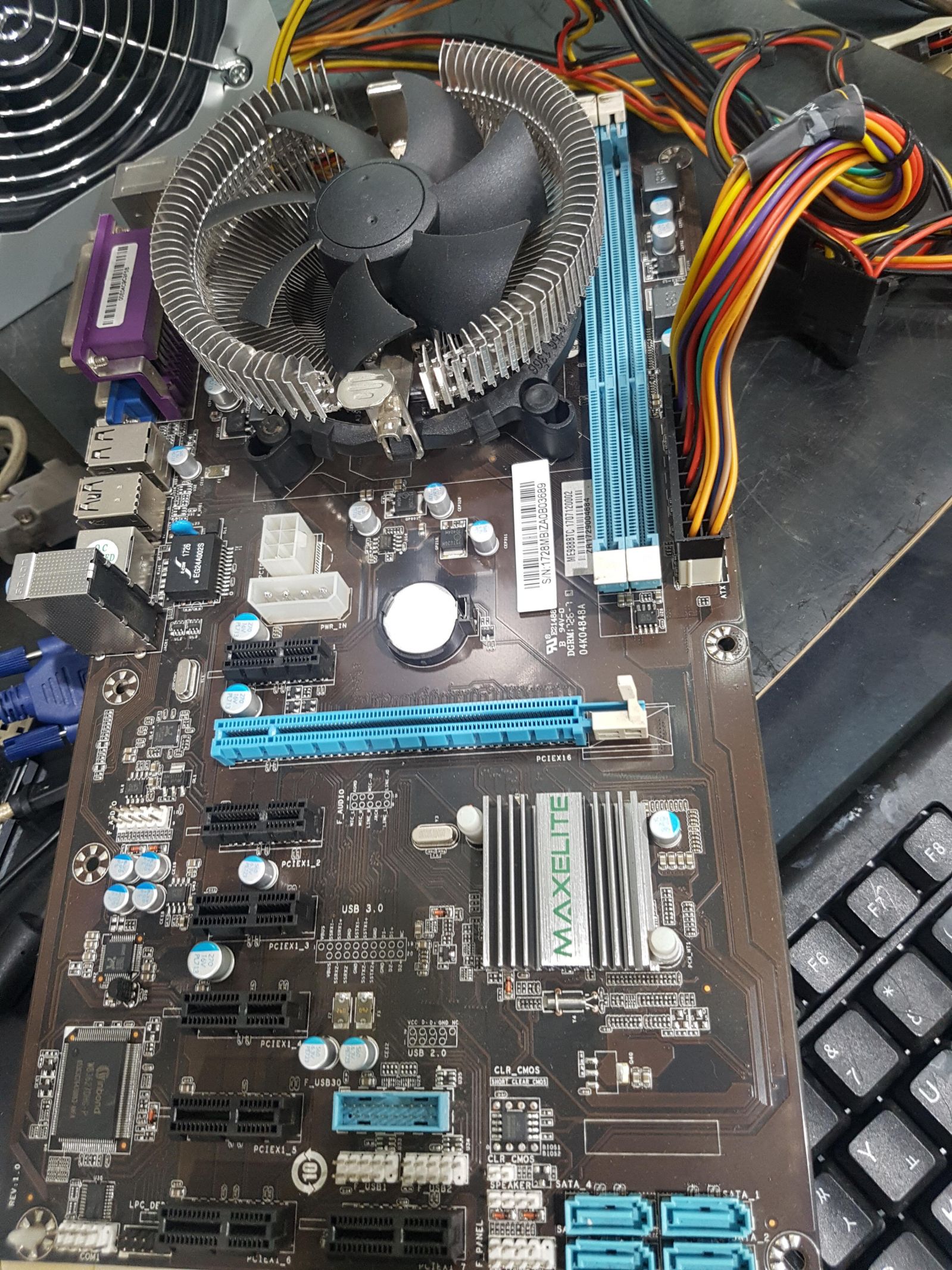 샌디브릿지 채굴보드.. - 컴퓨터 / 하드웨어 - 기글하드웨어