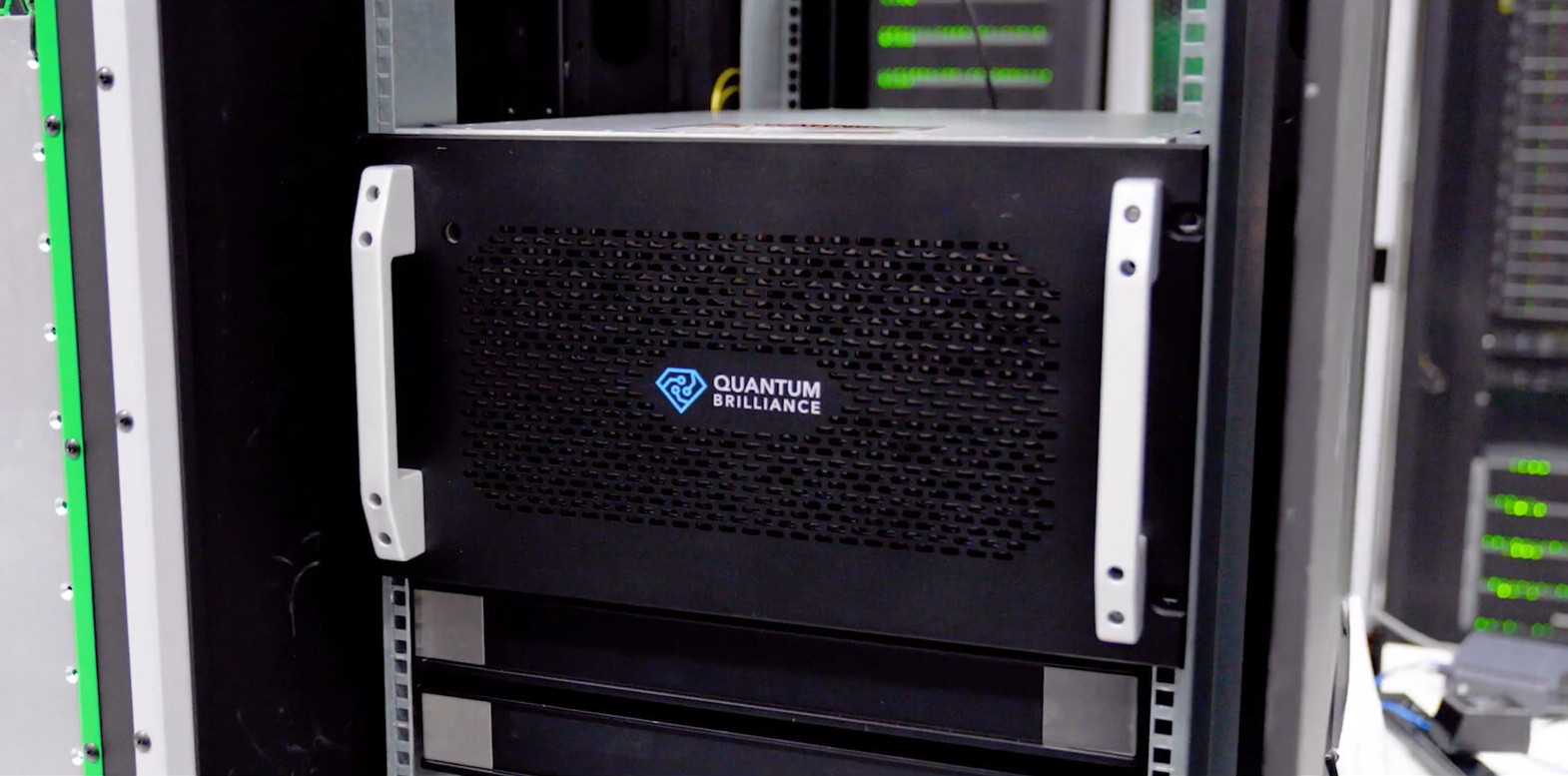 세계 최초의 실온 다이아몬드 양자 컴퓨터 - 컴퓨터 / 하드웨어 - 기글하드웨어