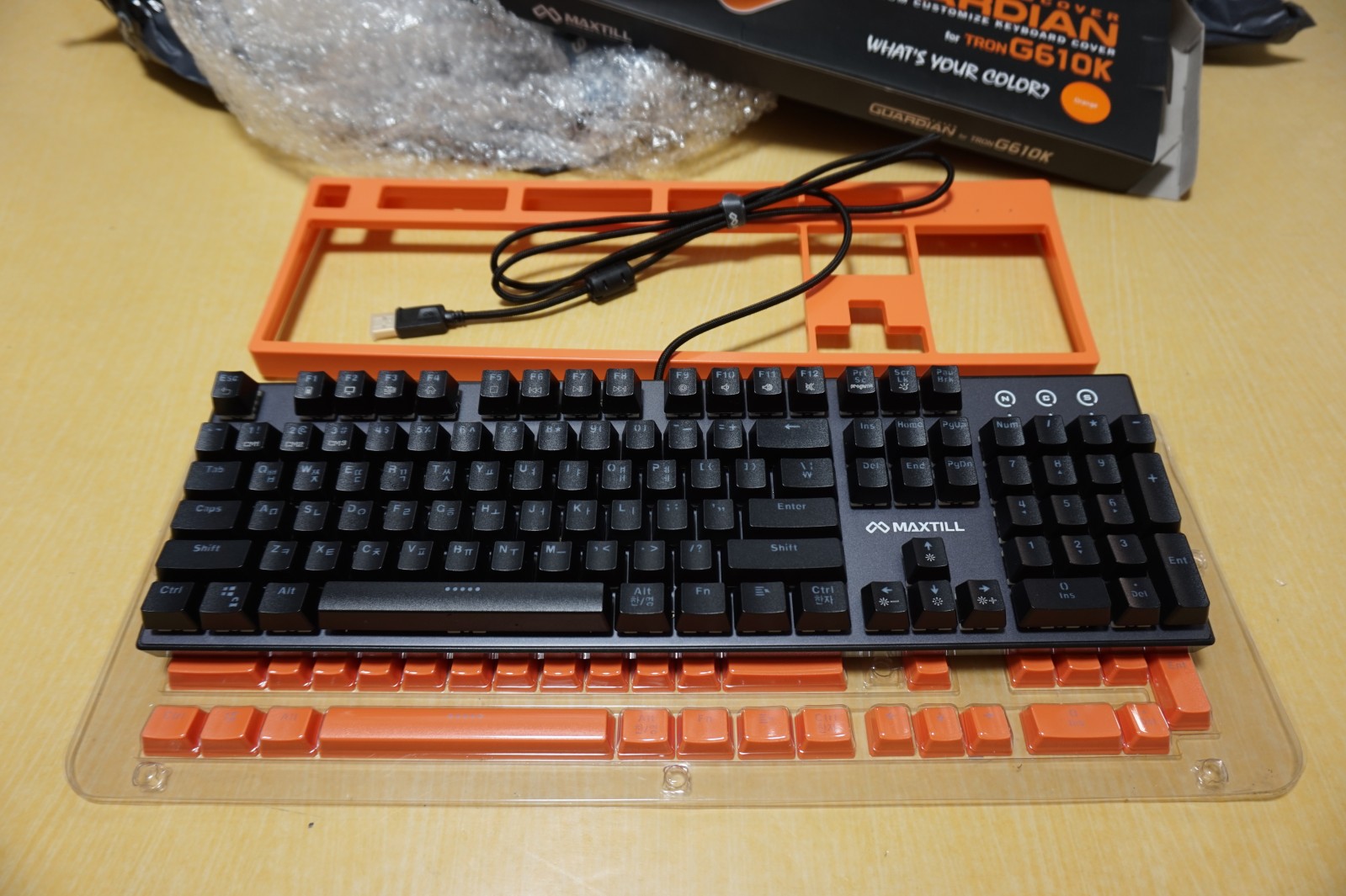 수령인증]MAXTILL TRON G610K 갈축 + 오렌지 색상 키캡/커버 - 사진 게시판 - 기글하드웨어