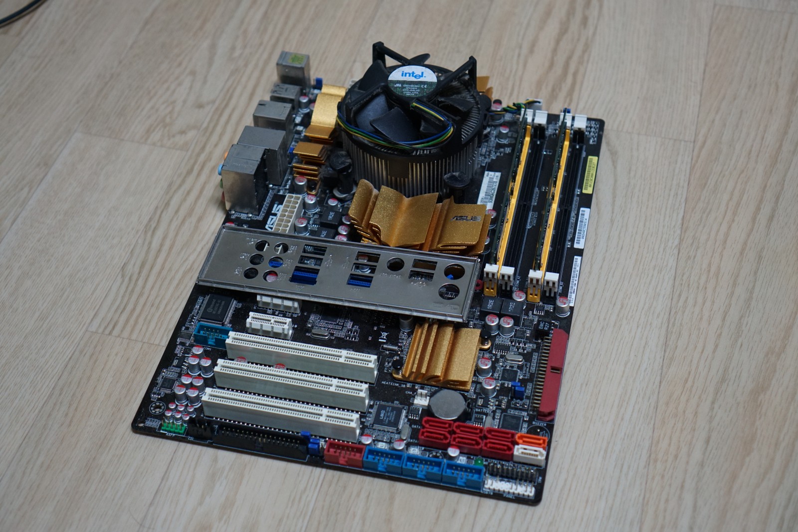 Q9550 + P5Q + DDR2 (2+1)GB - 커뮤니티 게시판 - 기글하드웨어