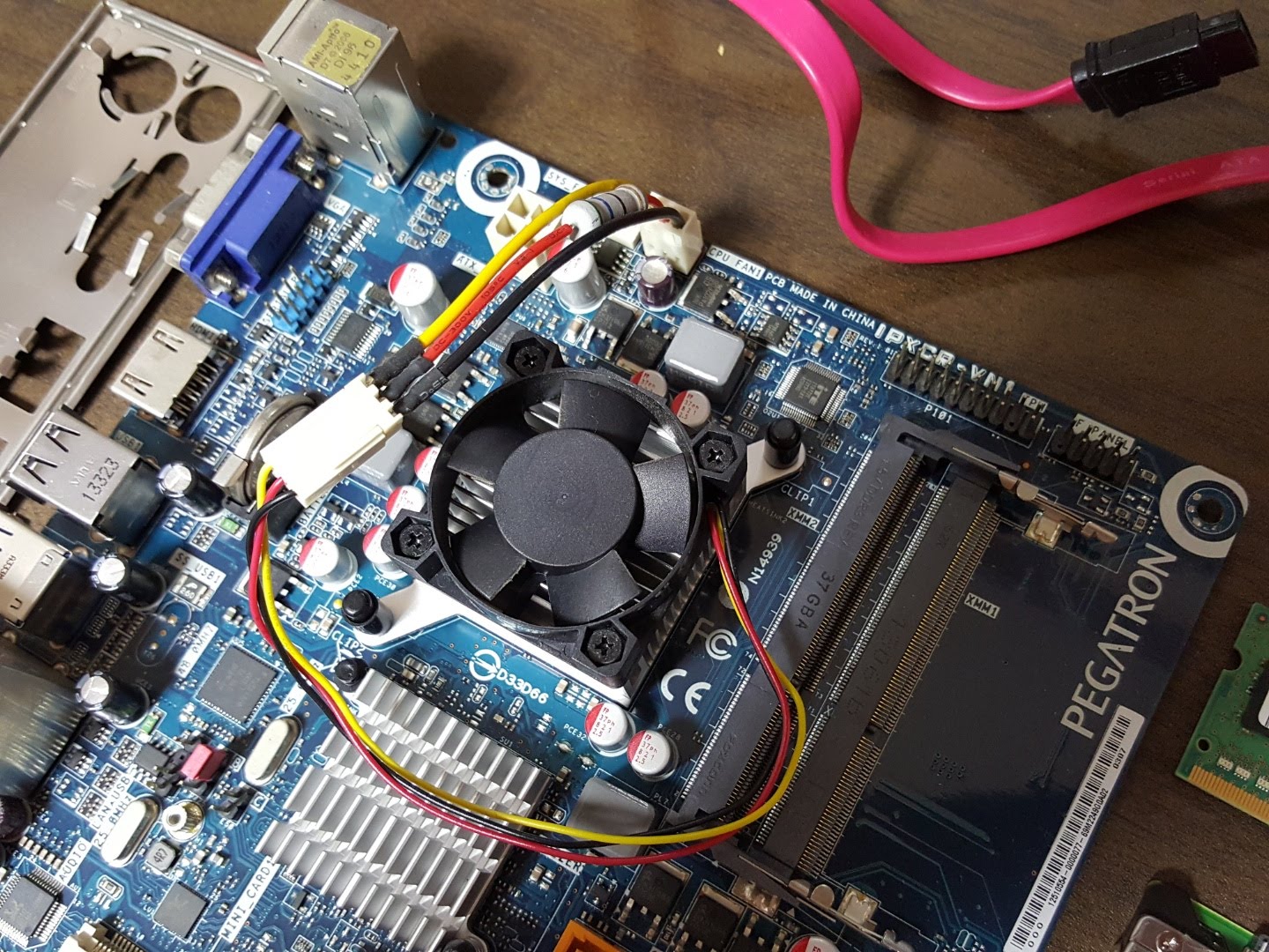 거래완료) 아이비셀러론 1037U 미니itx 보드 + 램4G - 커뮤니티 게시판 - 기글하드웨어