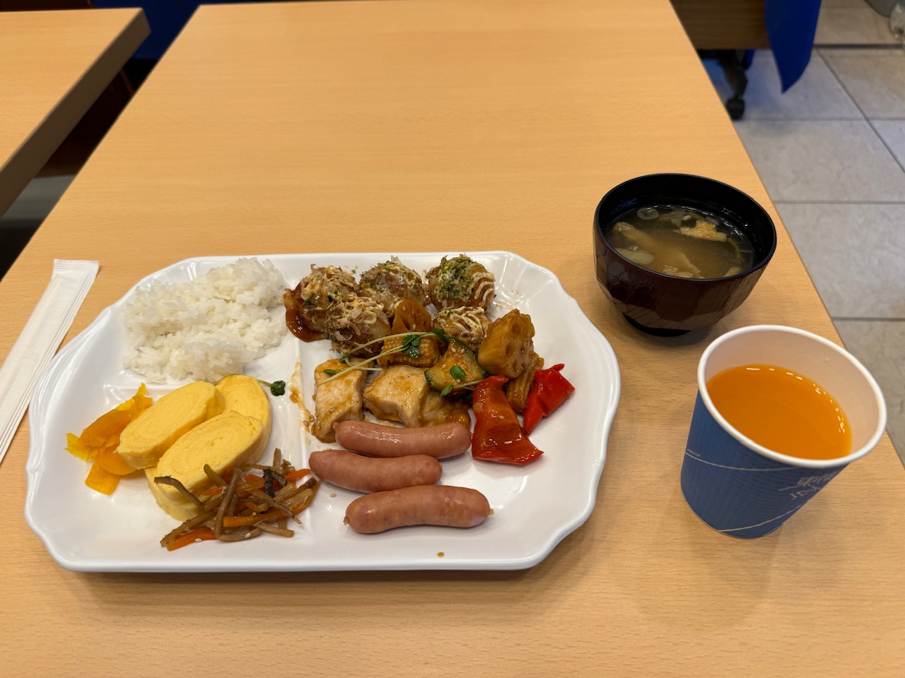 토요코인 오사카 센바점의 조식 수준 - 커뮤니티 게시판 - 기글하드웨어