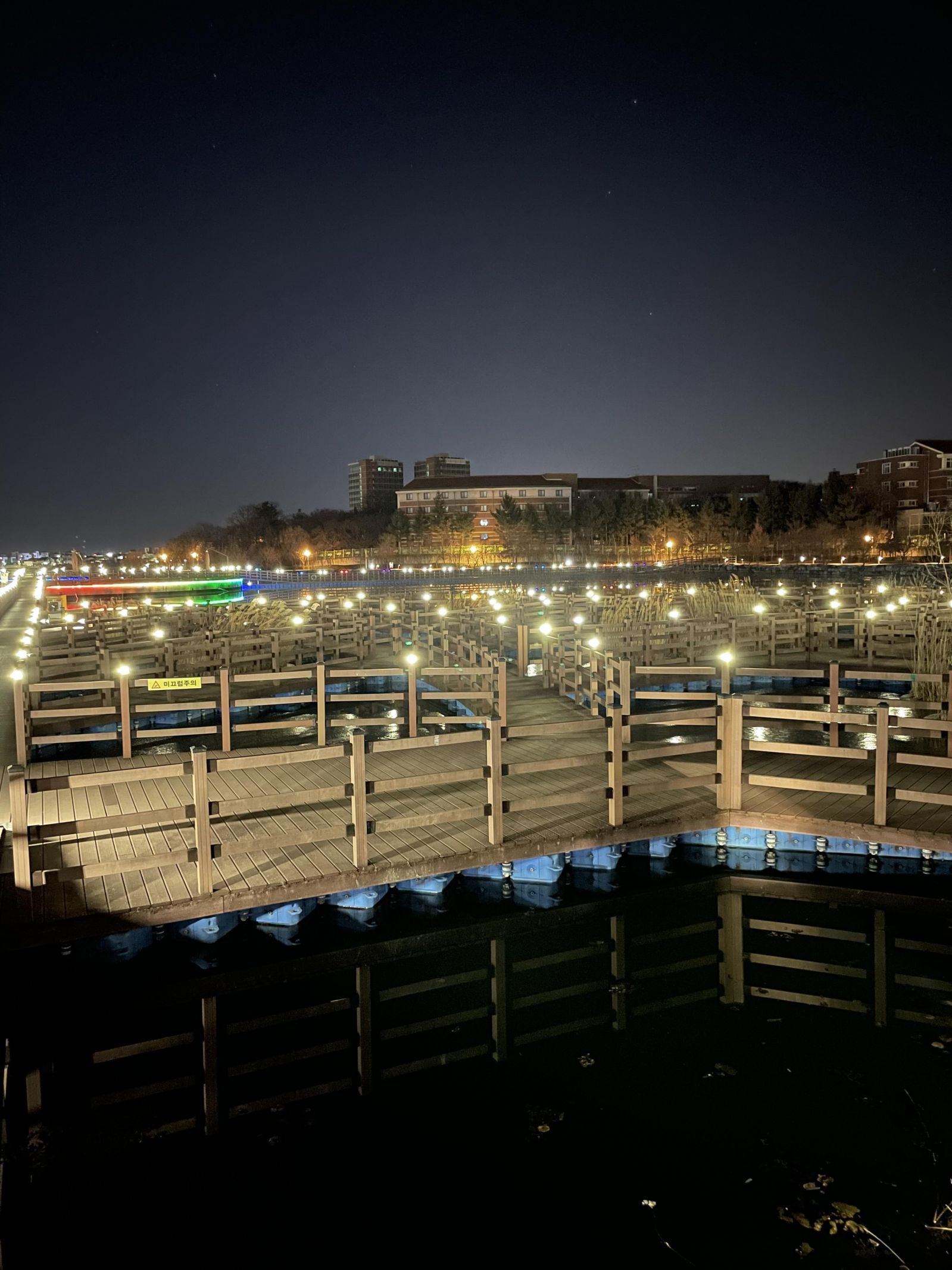 요즘 폰카 야간모드는 참 대단한거 같습니다 - 커뮤니티 게시판 - 기글하드웨어